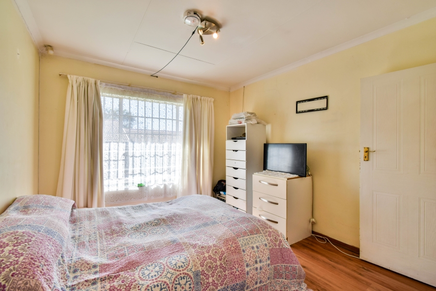 2 Bedroom Property for Sale in Florauna Gauteng