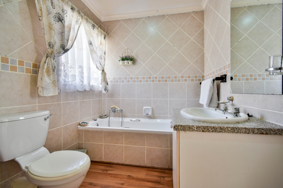 2 Bedroom Property for Sale in Florauna Gauteng