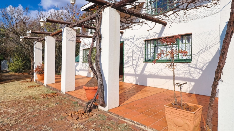 5 Bedroom Property for Sale in Doornkloof Gauteng