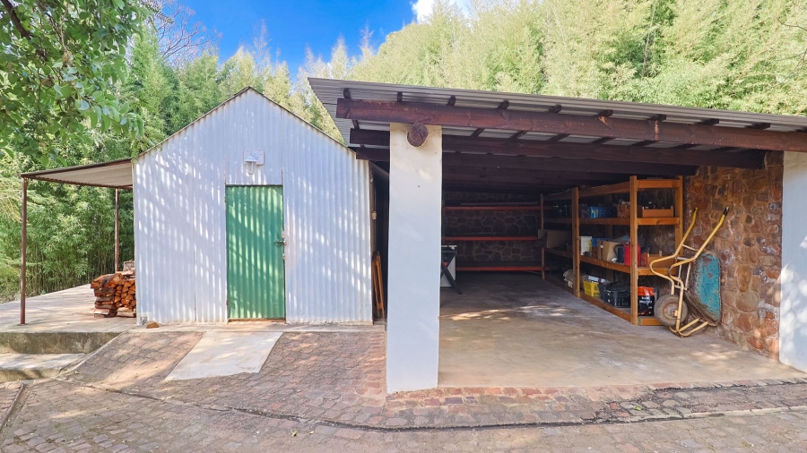 5 Bedroom Property for Sale in Doornkloof Gauteng