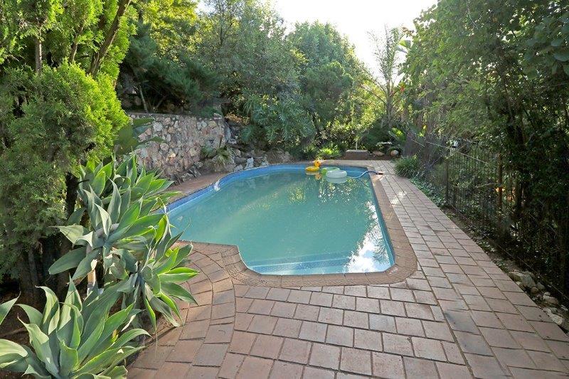 To Let 5 Bedroom Property for Rent in Wilro Park Gauteng