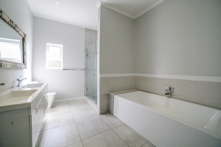 4 Bedroom Property for Sale in Dainfern Golf Estate Gauteng