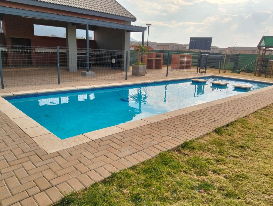 To Let 2 Bedroom Property for Rent in Wilgeheuwel Gauteng