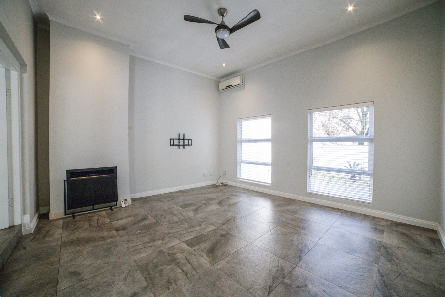 To Let 4 Bedroom Property for Rent in Dainfern Golf Estate Gauteng