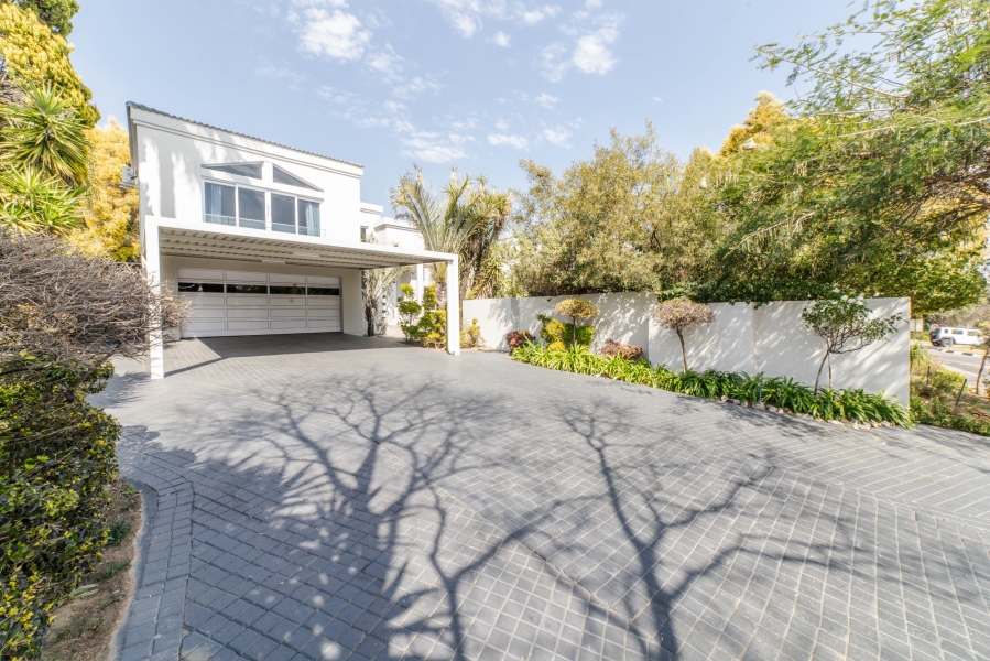 To Let 4 Bedroom Property for Rent in Dainfern Golf Estate Gauteng