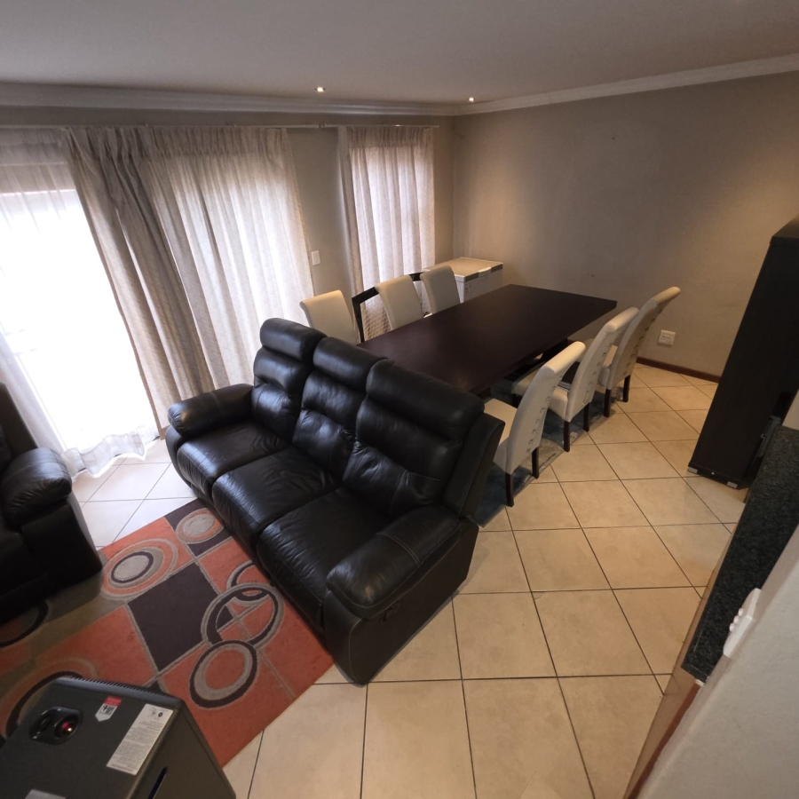 3 Bedroom Property for Sale in Equestria Gauteng