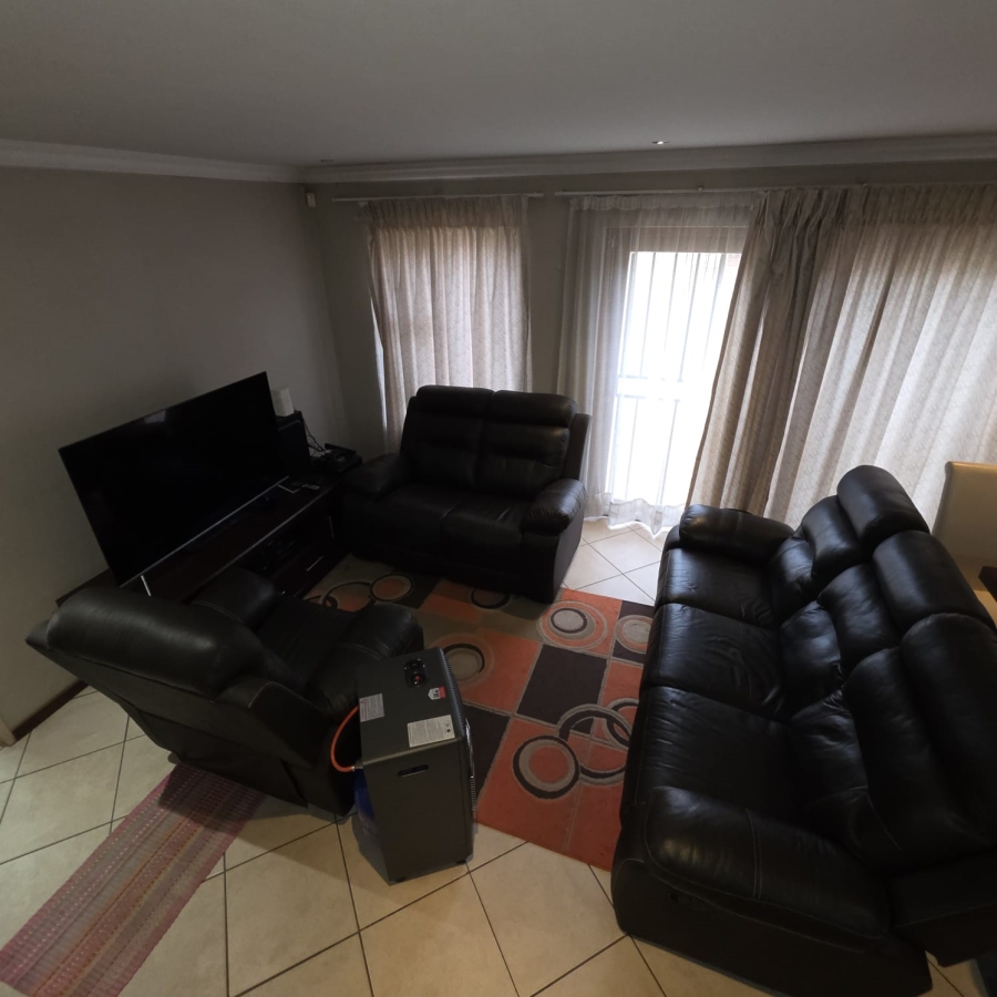 3 Bedroom Property for Sale in Equestria Gauteng
