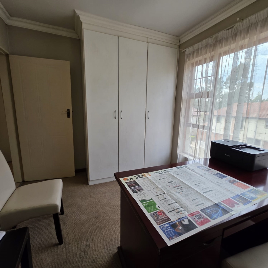 3 Bedroom Property for Sale in Equestria Gauteng