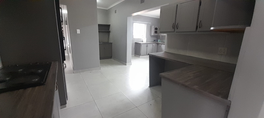 3 Bedroom Property for Sale in Golf Park Gauteng