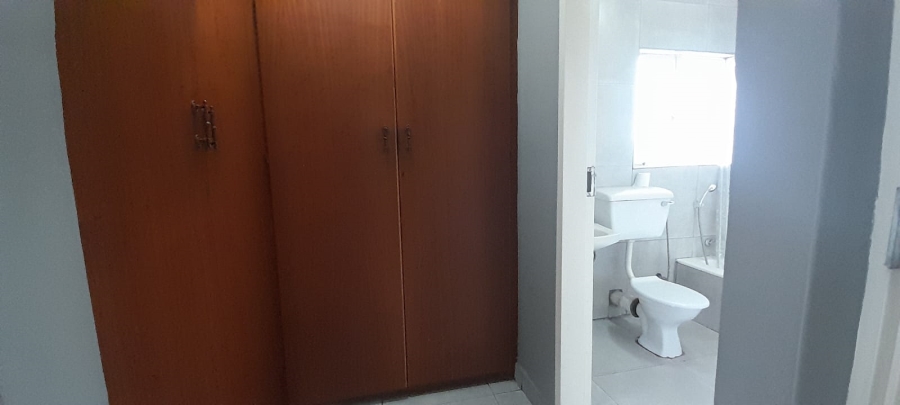 3 Bedroom Property for Sale in Golf Park Gauteng