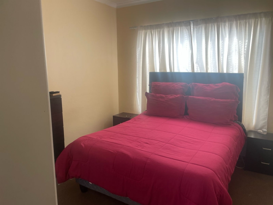 2 Bedroom Property for Sale in Kenmare Gauteng