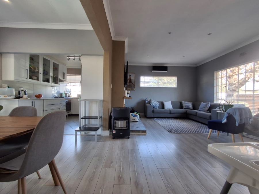 3 Bedroom Property for Sale in Brackenhurst Gauteng