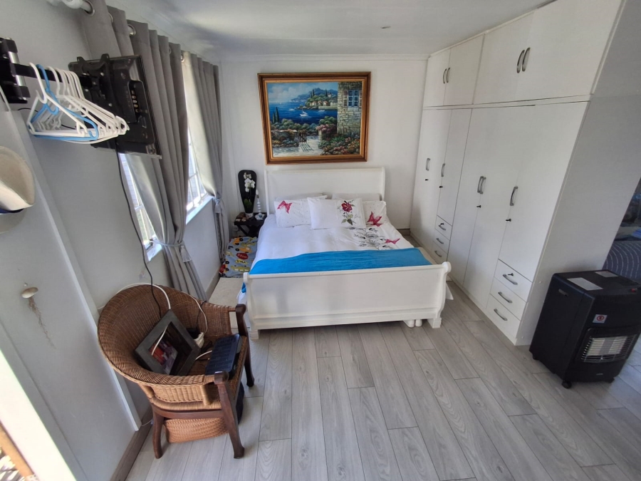 3 Bedroom Property for Sale in Brackenhurst Gauteng
