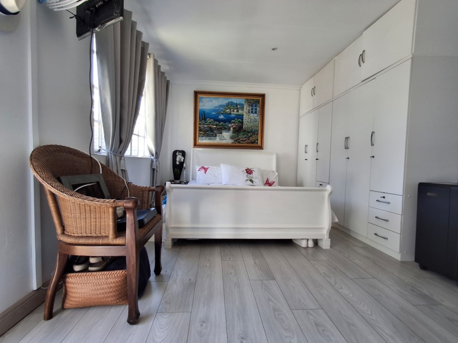 3 Bedroom Property for Sale in Brackenhurst Gauteng