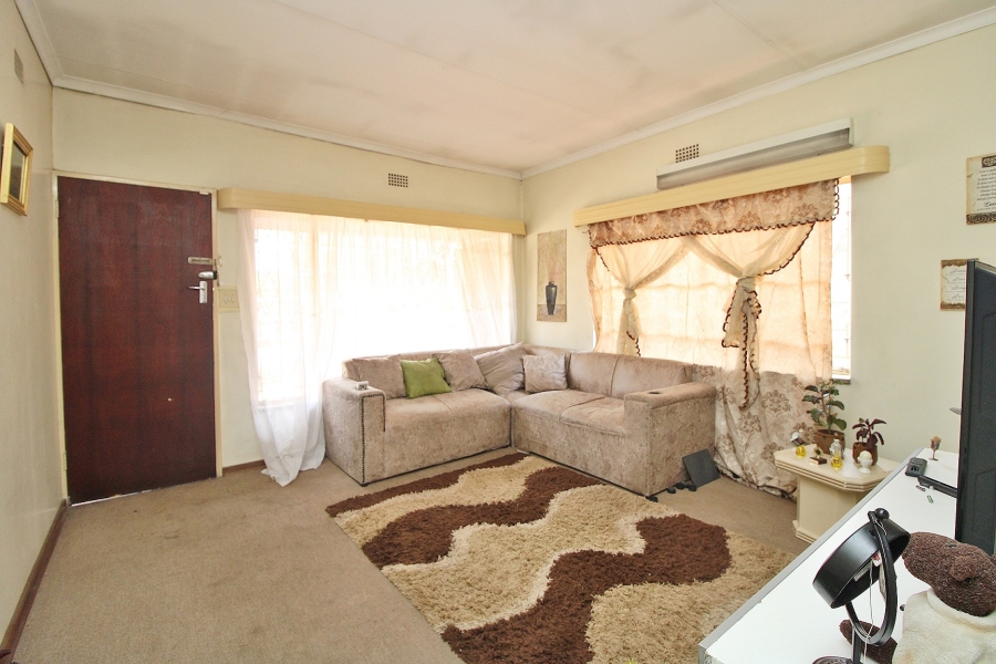 To Let 1 Bedroom Property for Rent in Marlands Gauteng