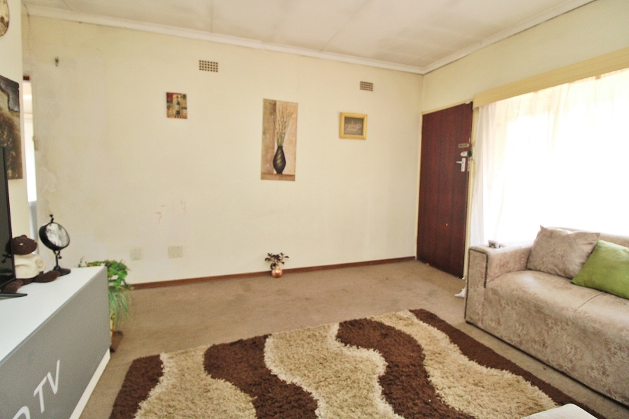 To Let 1 Bedroom Property for Rent in Marlands Gauteng