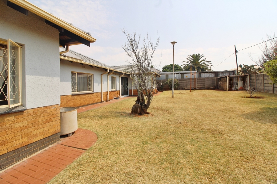 To Let 1 Bedroom Property for Rent in Marlands Gauteng