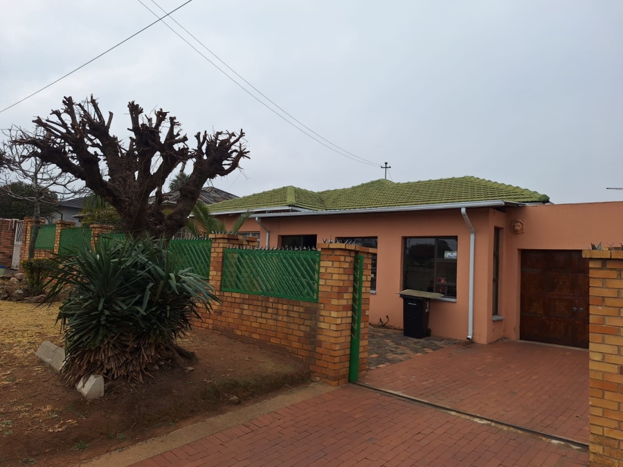 3 Bedroom Property for Sale in Symhurst Gauteng