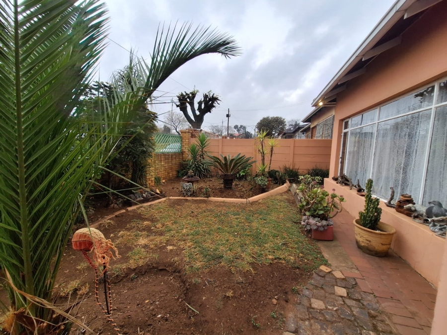 3 Bedroom Property for Sale in Symhurst Gauteng