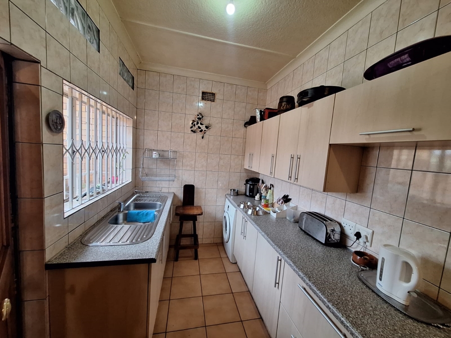3 Bedroom Property for Sale in Symhurst Gauteng
