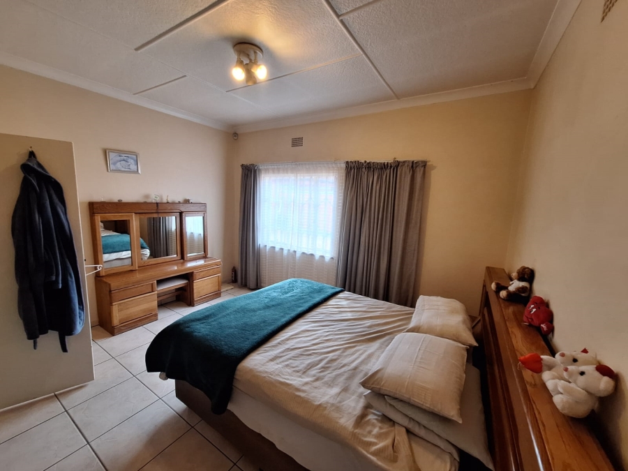 3 Bedroom Property for Sale in Symhurst Gauteng