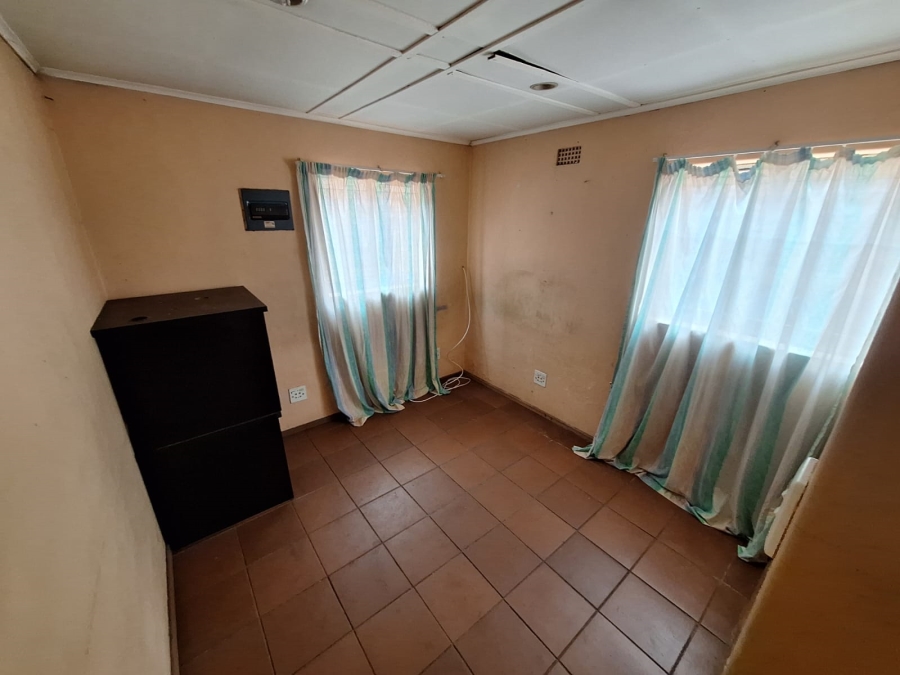 3 Bedroom Property for Sale in Symhurst Gauteng