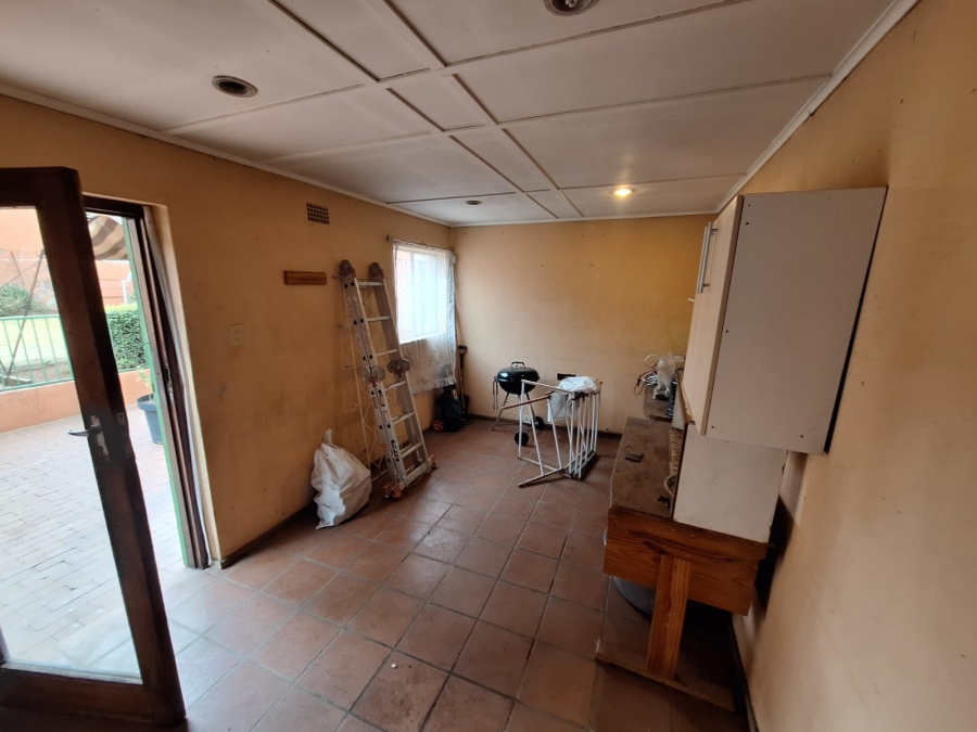 3 Bedroom Property for Sale in Symhurst Gauteng