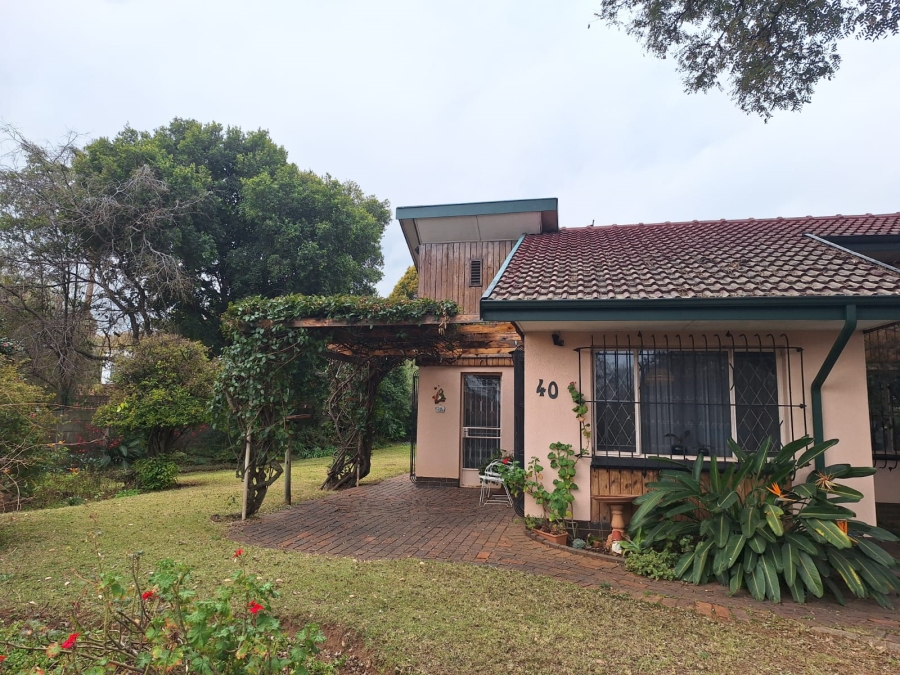 3 Bedroom Property for Sale in Lombardy East Gauteng