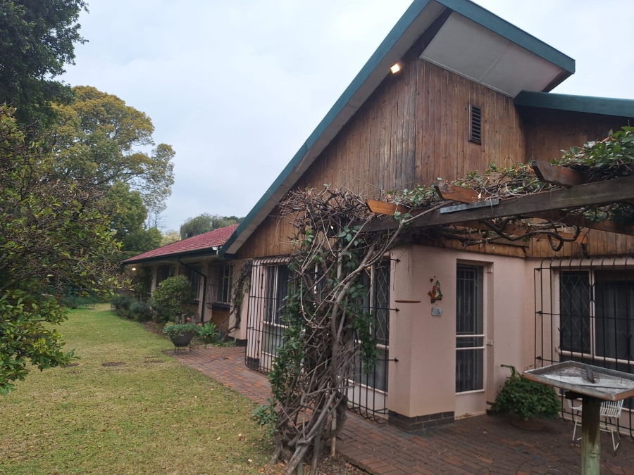 3 Bedroom Property for Sale in Lombardy East Gauteng