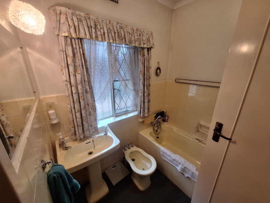 3 Bedroom Property for Sale in Lombardy East Gauteng