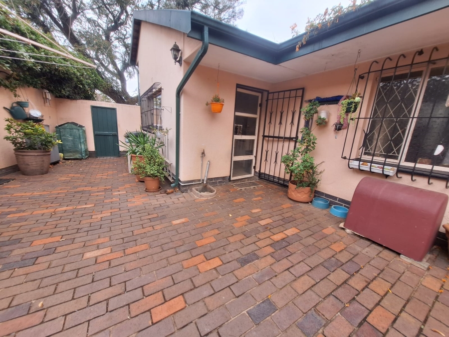 3 Bedroom Property for Sale in Lombardy East Gauteng