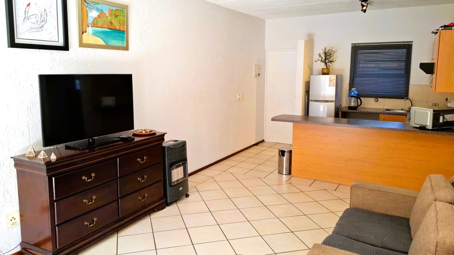 1 Bedroom Property for Sale in Sunninghill Gauteng