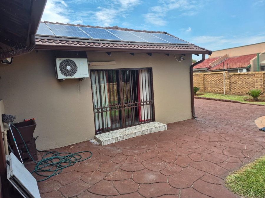 3 Bedroom Property for Sale in Leachville Gauteng
