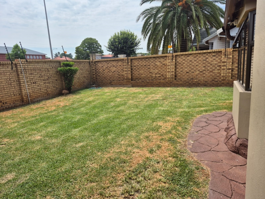 3 Bedroom Property for Sale in Leachville Gauteng