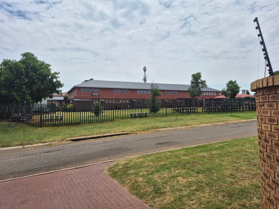 3 Bedroom Property for Sale in Leachville Gauteng