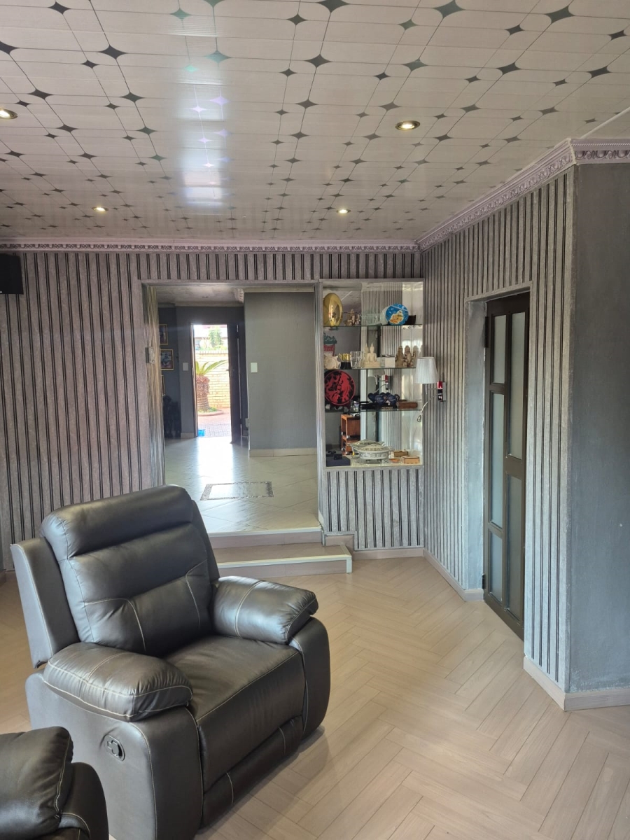 3 Bedroom Property for Sale in Leachville Gauteng