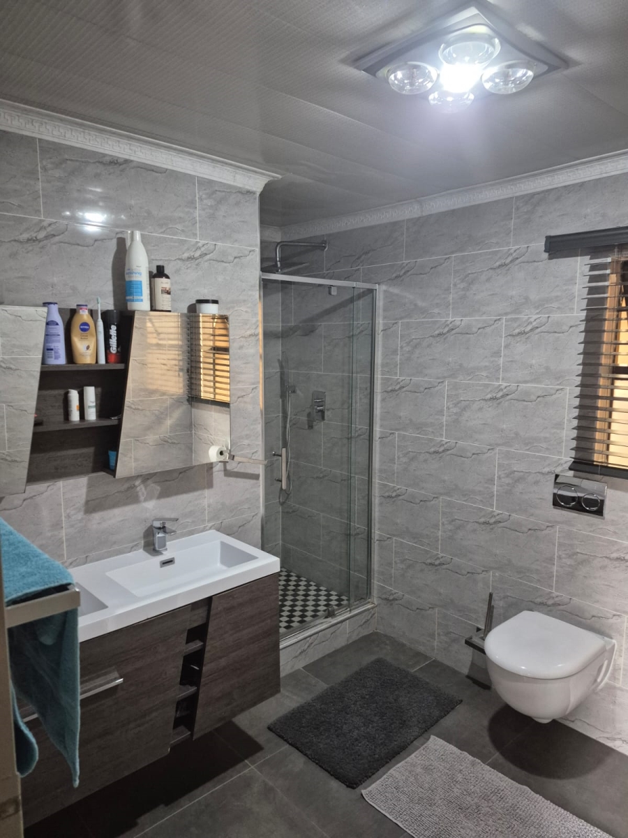 3 Bedroom Property for Sale in Leachville Gauteng