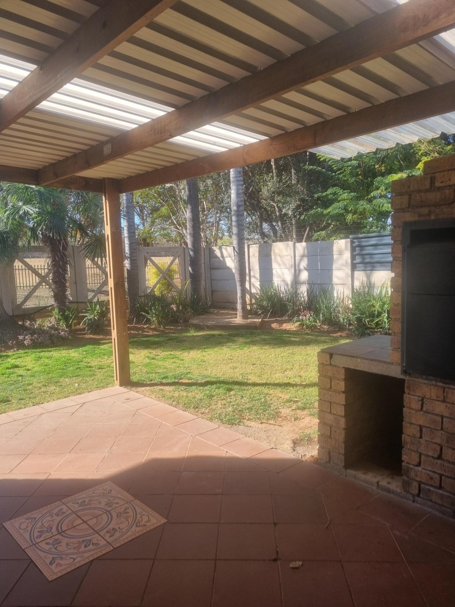 To Let 3 Bedroom Property for Rent in Moreleta Park Gauteng