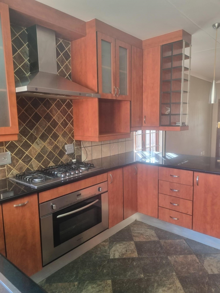 To Let 3 Bedroom Property for Rent in Moreleta Park Gauteng
