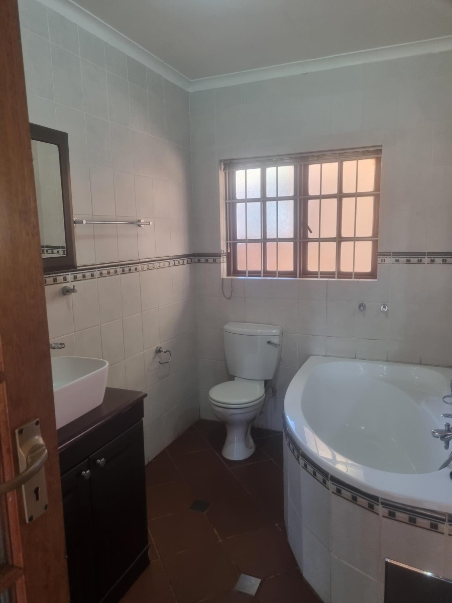 To Let 3 Bedroom Property for Rent in Moreleta Park Gauteng