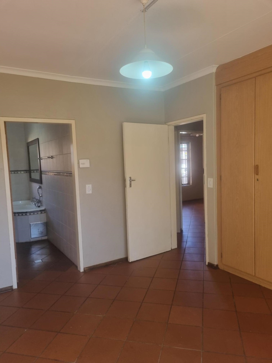 To Let 3 Bedroom Property for Rent in Moreleta Park Gauteng