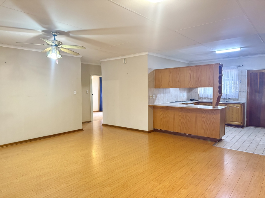 2 Bedroom Property for Sale in Die Wilgers Gauteng