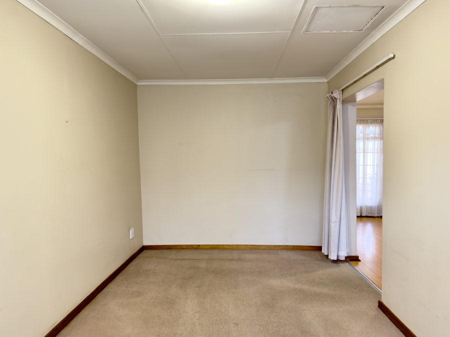 2 Bedroom Property for Sale in Die Wilgers Gauteng