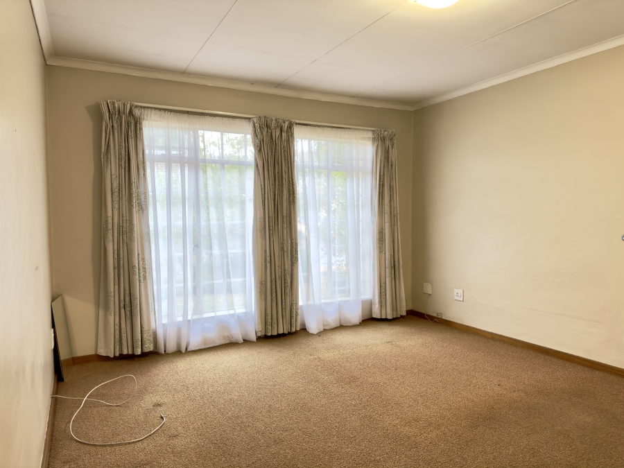 2 Bedroom Property for Sale in Die Wilgers Gauteng