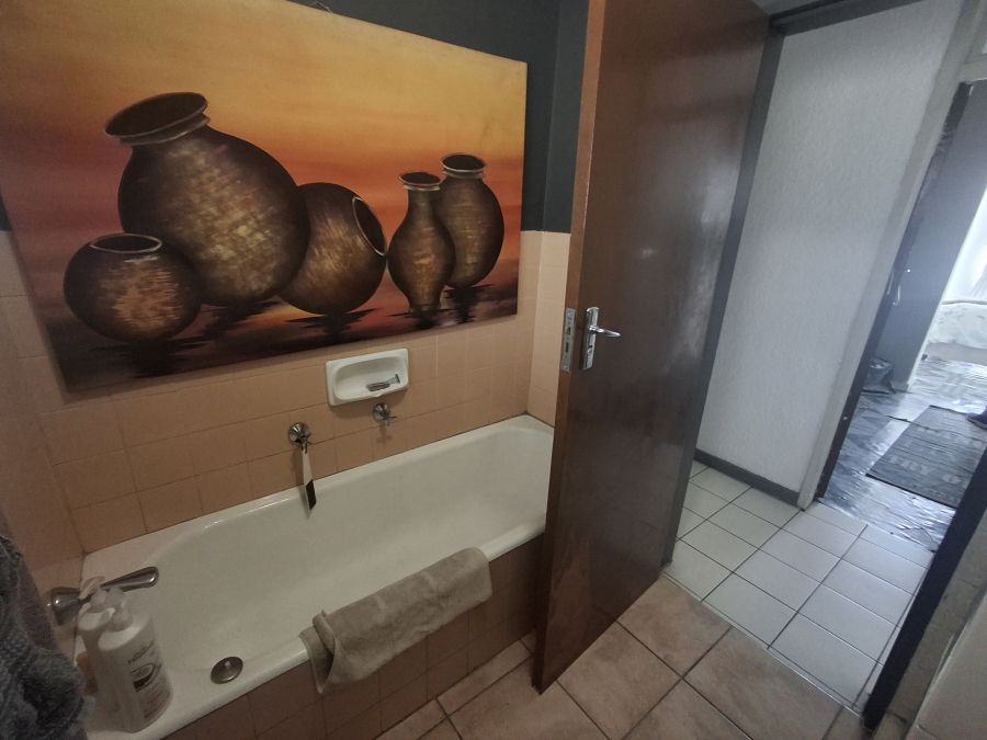 3 Bedroom Property for Sale in Croydon Gauteng