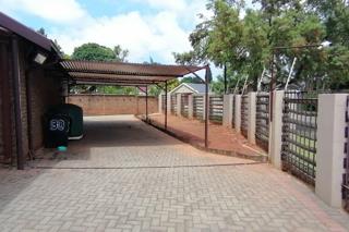 To Let 4 Bedroom Property for Rent in Wilro Park Gauteng