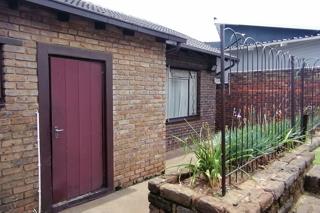 To Let 4 Bedroom Property for Rent in Wilro Park Gauteng