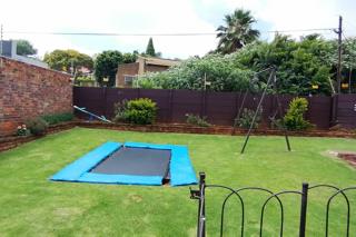 To Let 4 Bedroom Property for Rent in Wilro Park Gauteng