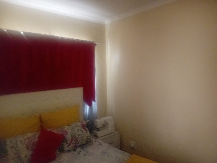2 Bedroom Property for Sale in Kenmare Gauteng