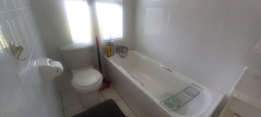 3 Bedroom Property for Sale in South Crest Gauteng